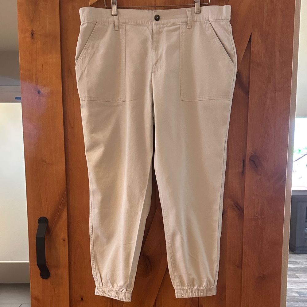 Gap Brand Women’s XL Beige Casual Jogger Pants waist elastic and zipper button
